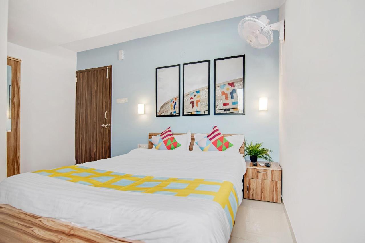 Kochi Oyo 79233 Hotel Hive Stays מראה חיצוני תמונה