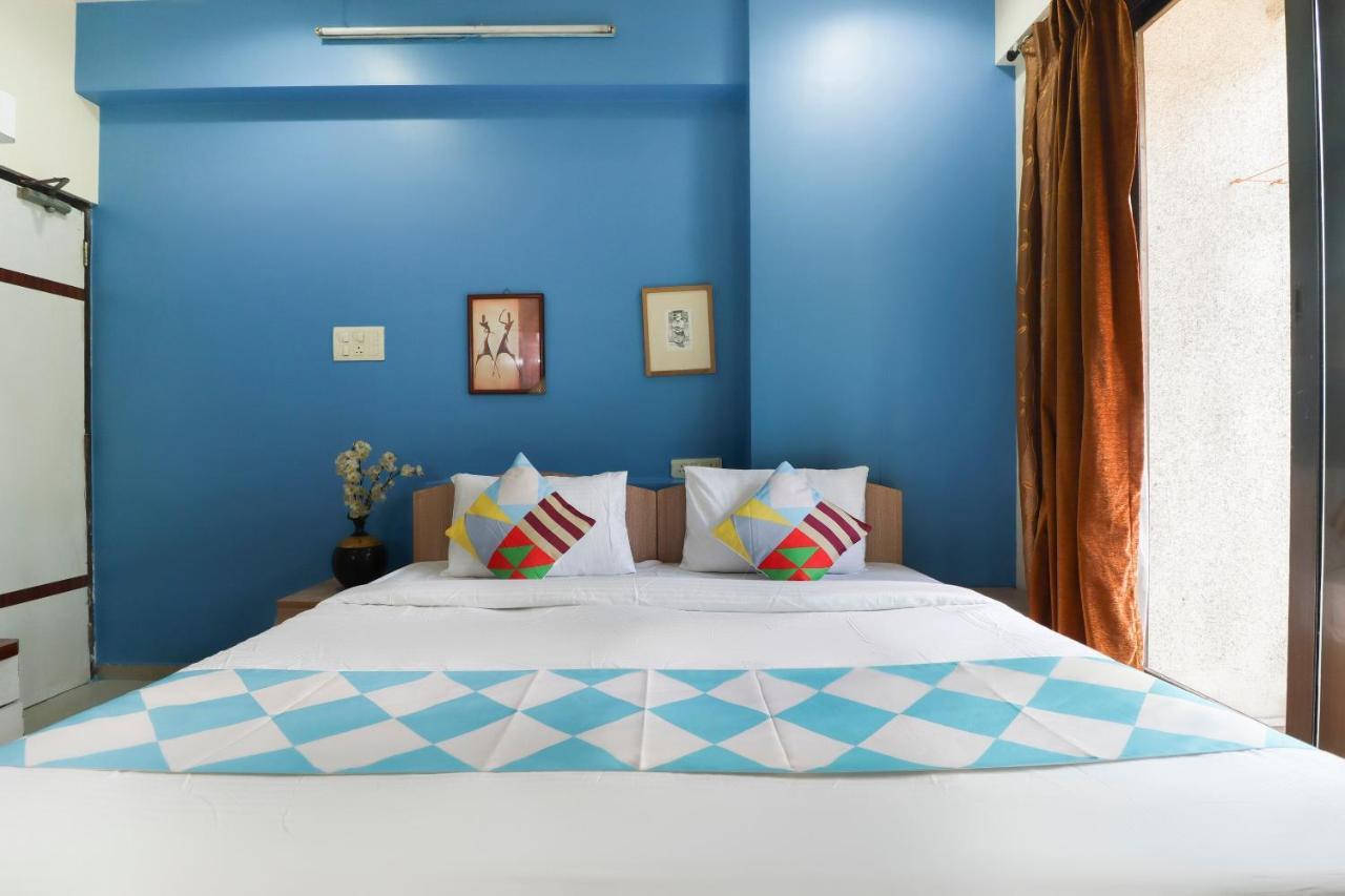 Kochi Oyo 79233 Hotel Hive Stays מראה חיצוני תמונה